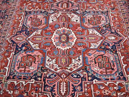 Heriz Antique hand-knotted wool rug in Red & Umber Brown, 8'10" x 11'8" — SKU O080776 (view 8)
