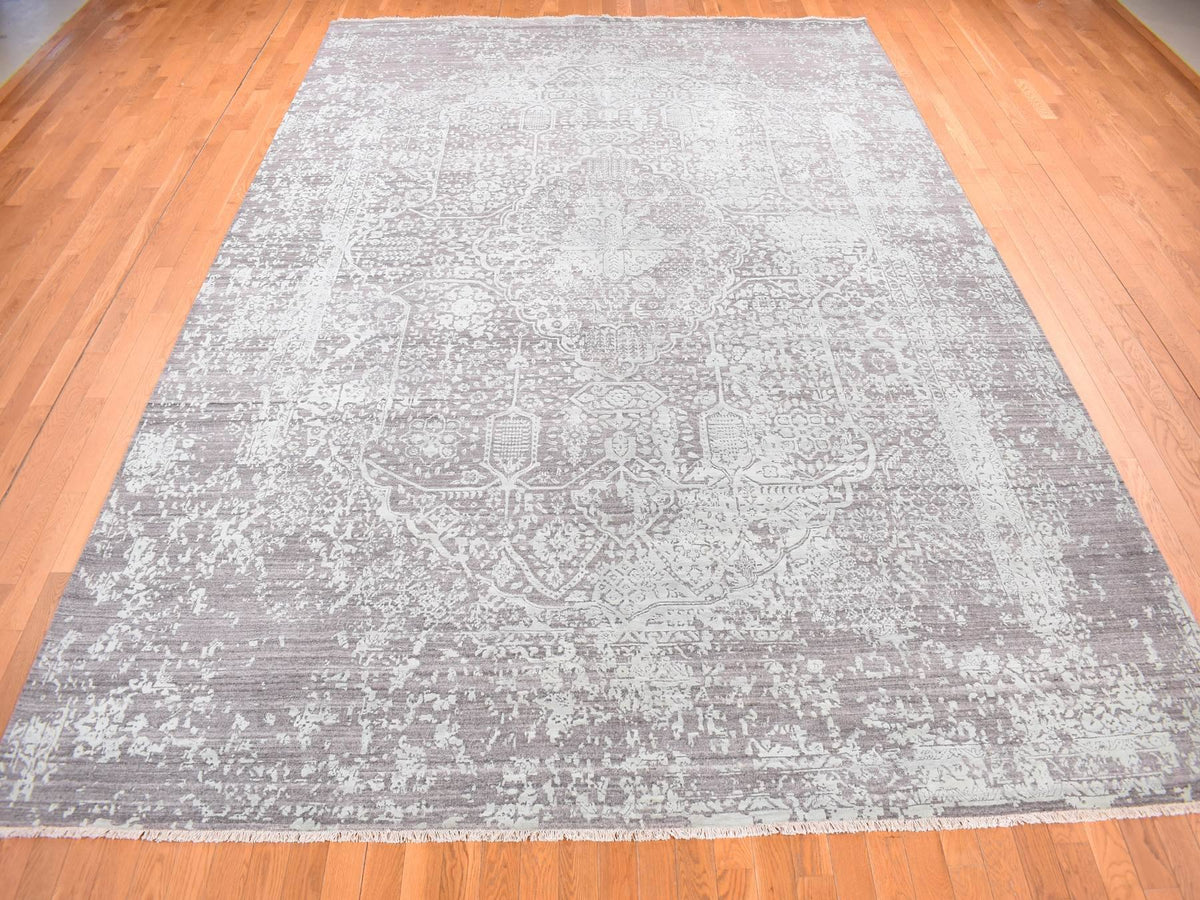 Transitional hand-knotted wool/silk rug in Green, 9'10" x 13'10" — SKU O080786 (view 2)
