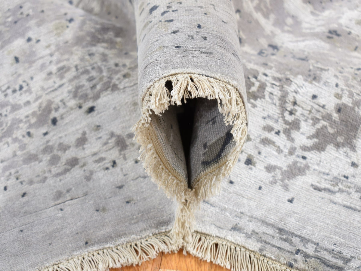 Transitional hand-knotted wool/silk rug in Gray, 8' x 9'10" — SKU O080792 (view 6)