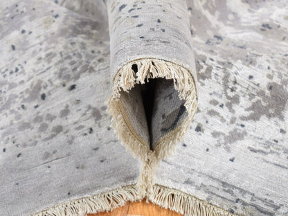 Transitional hand-knotted wool/silk rug in Gray, 8' x 9'10" — SKU O080792 (view 6)