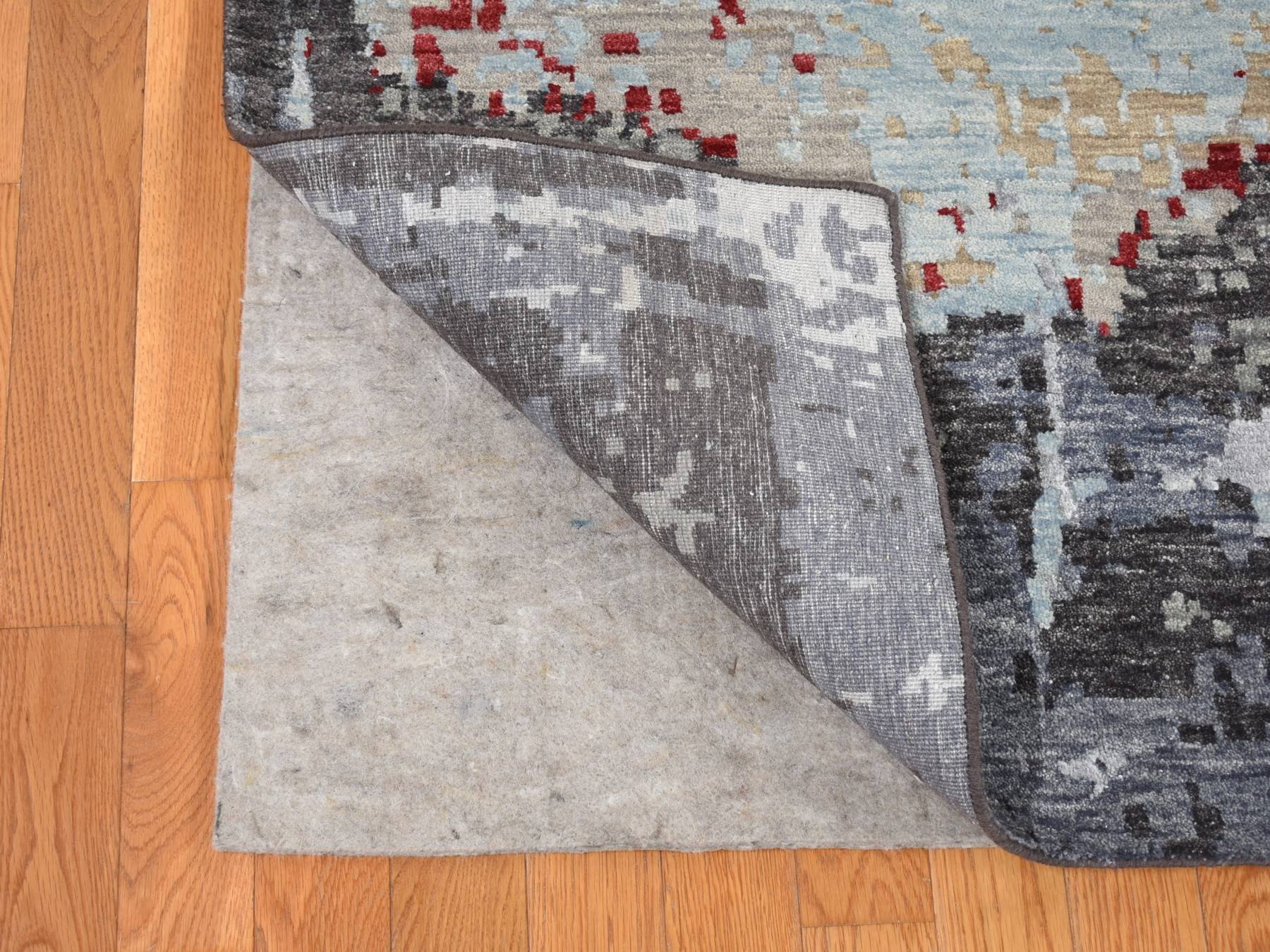 Modern / Contemporary hand-knotted wool rug in Gray, 10' x 14'2" — SKU O080794 (view 4)