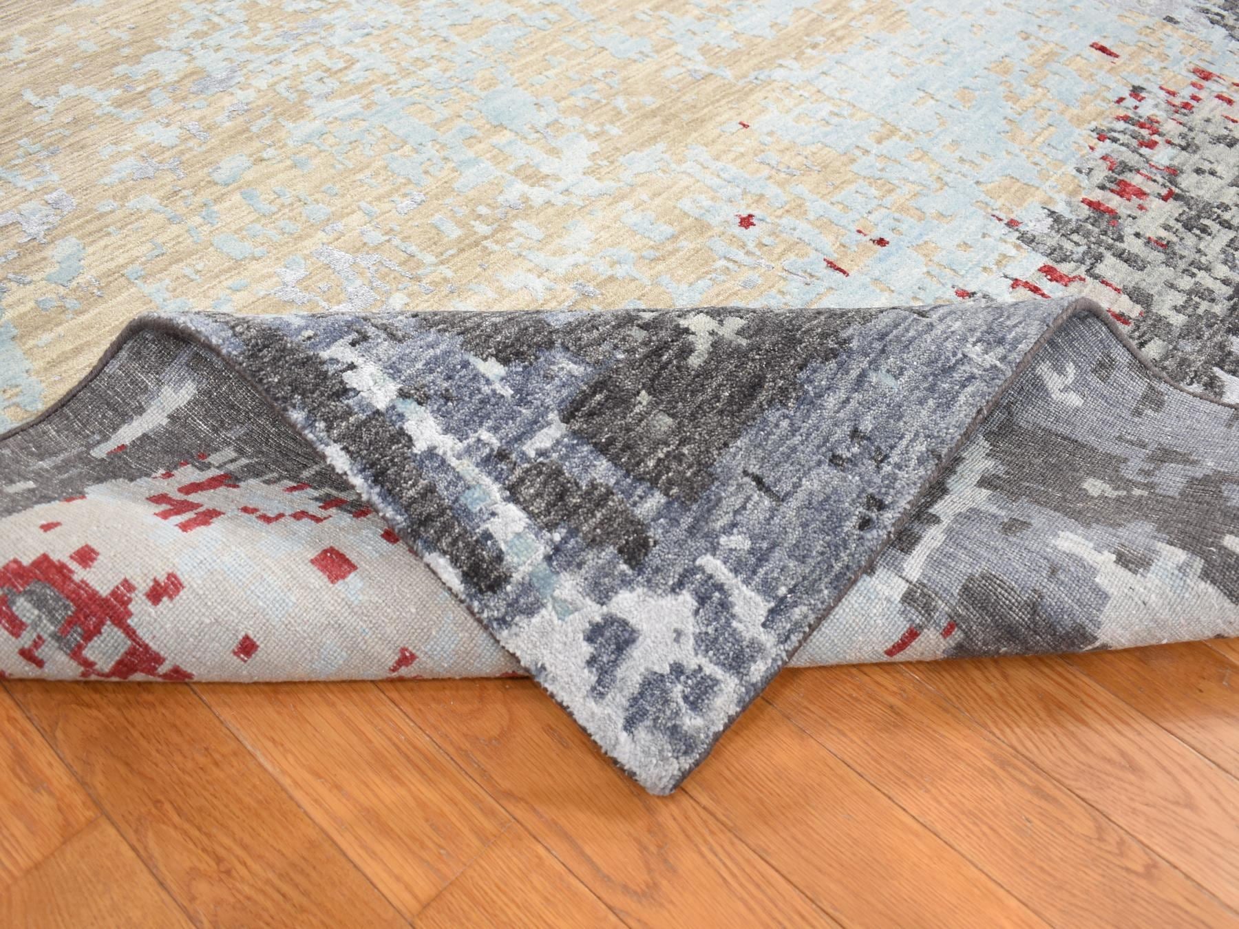 Modern / Contemporary hand-knotted wool rug in Gray, 10' x 14'2" — SKU O080794 (view 5)