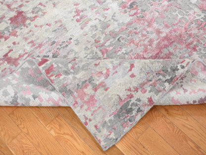 Modern / Contemporary hand-knotted wool/silk rug in Pink, 10' x 13'9" — SKU O080795 (view 5)