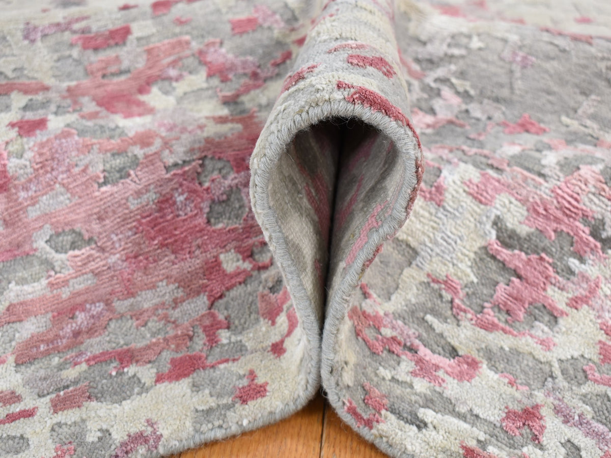 Modern / Contemporary hand-knotted wool/silk rug in Pink, 10' x 13'9" — SKU O080795 (view 6)