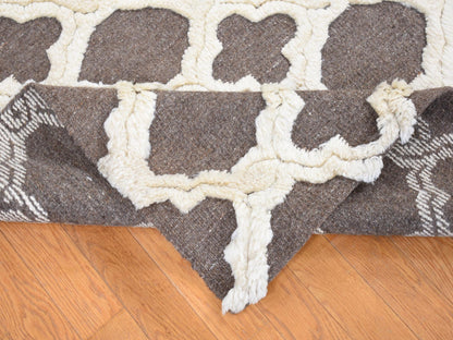 Modern / Contemporary hand-knotted wool rug in Ivory, 9'3" x 11'7" — SKU O080807 (view 5)