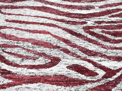Modern / Contemporary hand-knotted wool rug in Ivory, 9' x 11'7" — SKU O080816 (view 8)