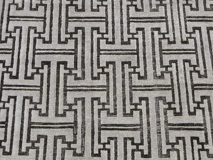 Modern / Contemporary hand-knotted wool/silk rug in Gray, 7'10" x 10'3" — SKU O080832 (view 8)