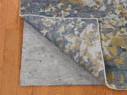Modern / Contemporary hand-knotted wool/silk rug in Purple, 8' x 9'10" — SKU O080836 (view 4)