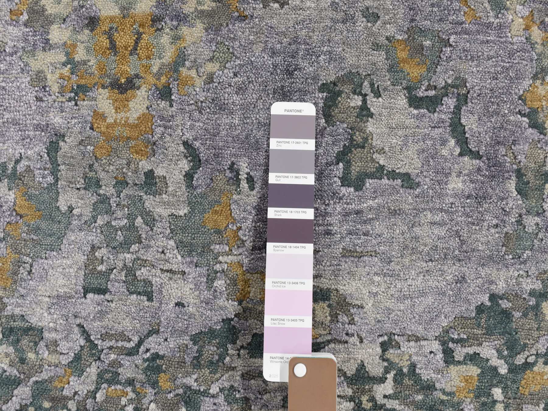 Modern / Contemporary hand-knotted wool/silk rug in Purple, 8' x 9'10" — SKU O080836 (view 7)