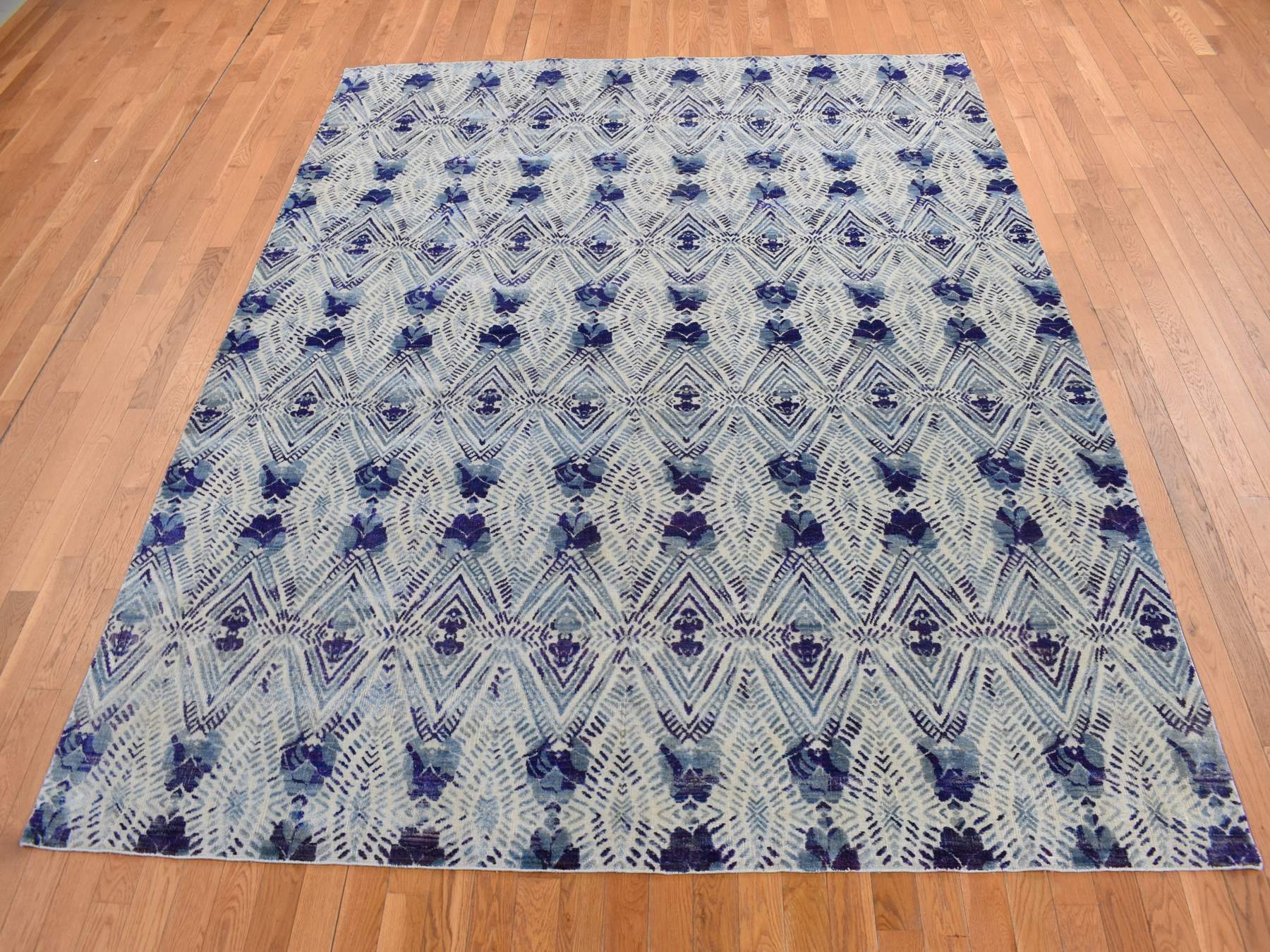 Modern / Contemporary hand-knotted wool/silk rug in Purple, 8' x 10' — SKU O080841 (view 2)