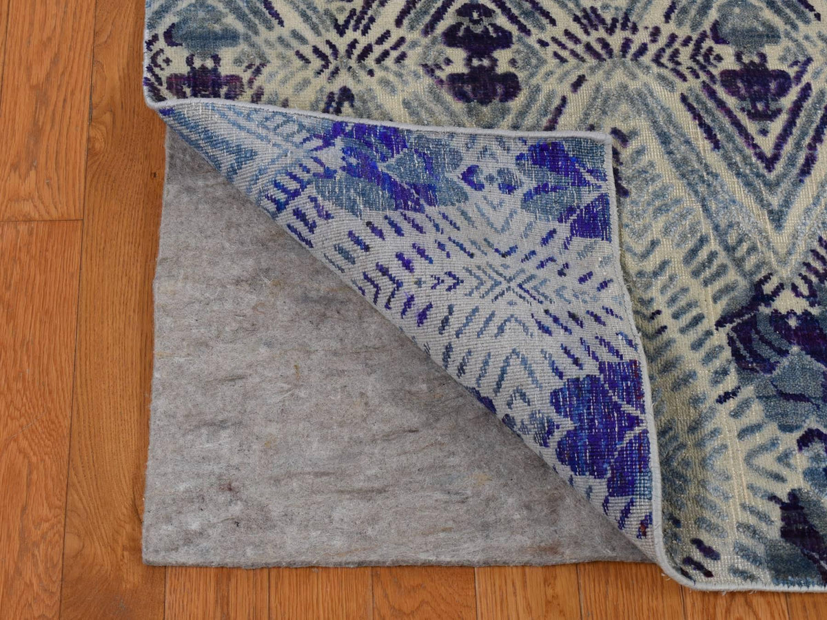 Modern / Contemporary hand-knotted wool/silk rug in Purple, 8' x 10' — SKU O080841 (view 4)