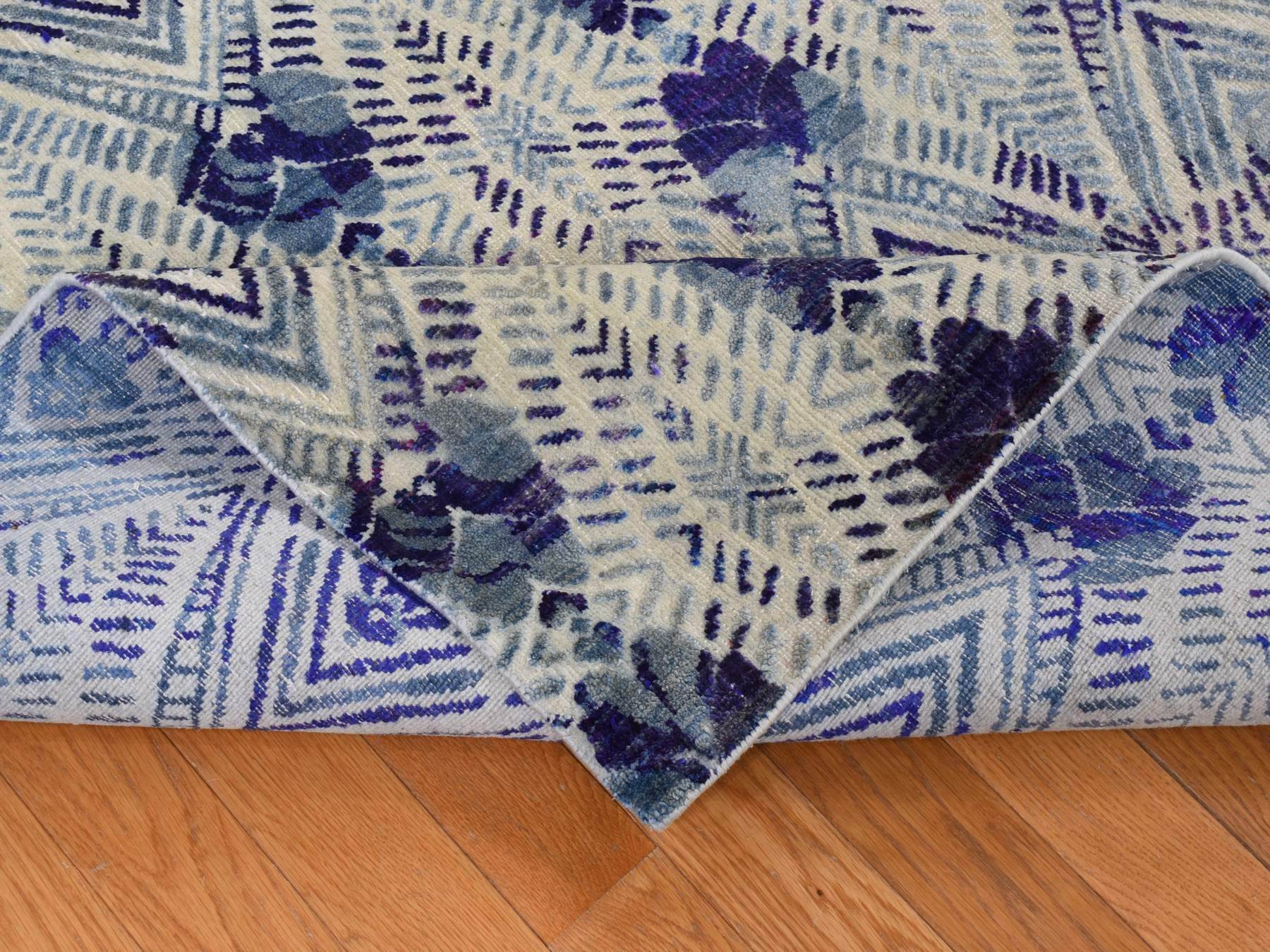 Modern / Contemporary hand-knotted wool/silk rug in Purple, 8' x 10' — SKU O080841 (view 5)