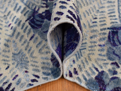 Modern / Contemporary hand-knotted wool/silk rug in Purple, 8' x 10' — SKU O080841 (view 6)