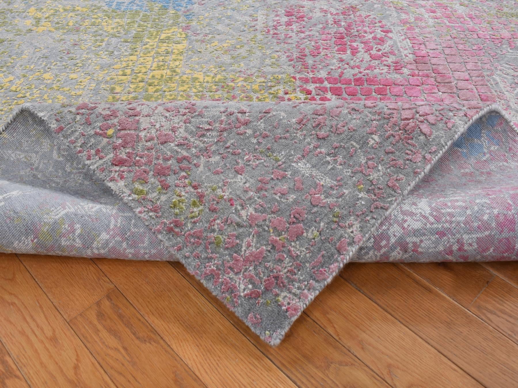Modern / Contemporary hand-knotted wool/silk rug in Gray, 8' x 10' — SKU O080845 (view 5)