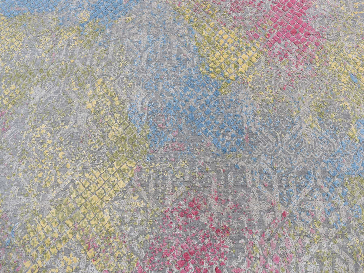 Modern / Contemporary hand-knotted wool/silk rug in Gray, 8' x 10' — SKU O080845 (view 8)