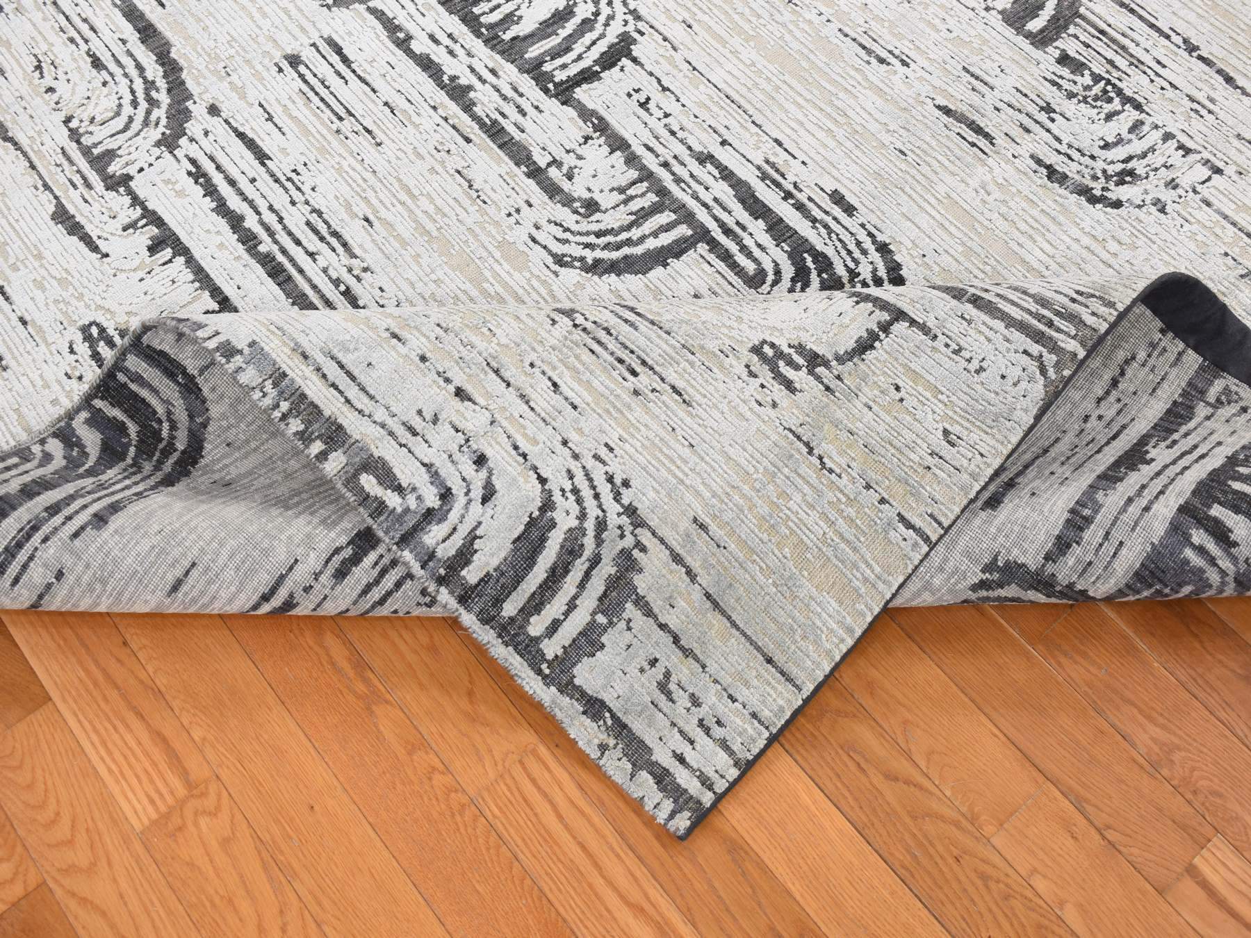Modern / Contemporary hand-knotted wool/silk rug in Gray, 10' x 14'5" — SKU O080852 (view 5)