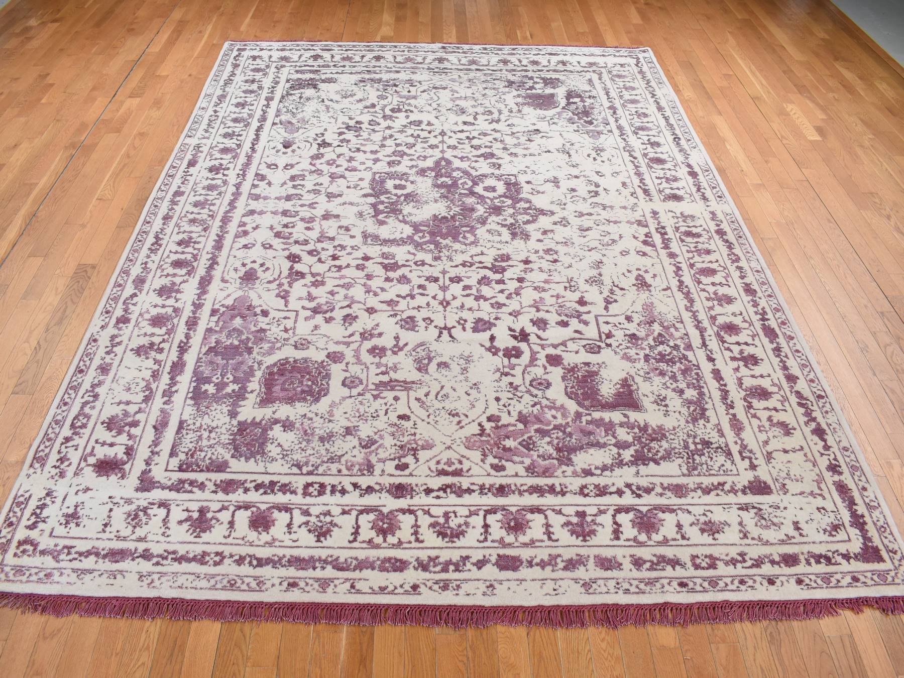 Transitional hand-knotted wool/silk rug in Ivory, 9'2" x 12'1" — SKU O080910 (view 2)