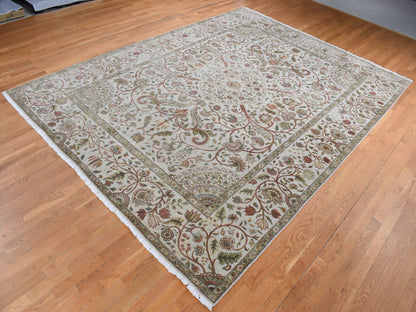 Transitional hand-knotted wool/silk rug in Gray & Mojave Desert, 10'1" x 13'9" — SKU O080915 (view 3)