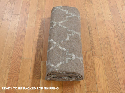 Brown 5'0" x 7'0" Modern / Contemporary Hand knotted Wool Rug - Sku: O080921