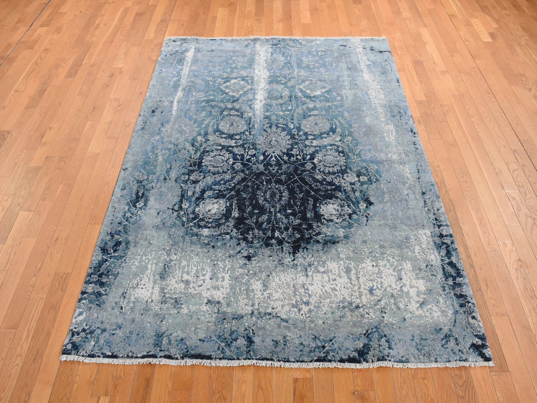 Tabriz Transitional hand-knotted wool/silk rug in Blue, 6'1" x 9'1" — SKU O080938 (view 2)