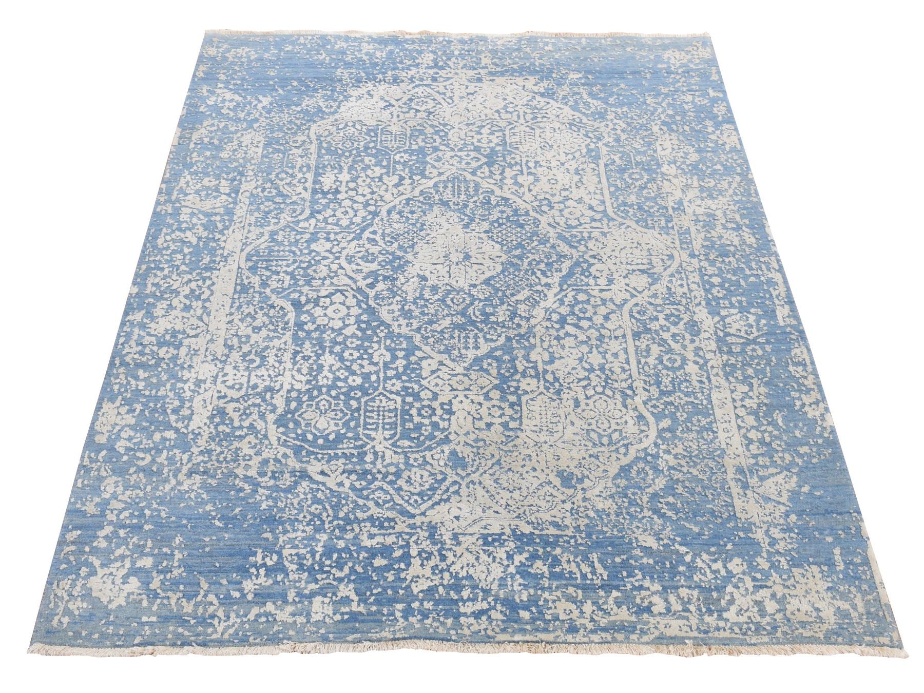 Transitional hand-knotted wool/silk rug in Blue, 5'1" x 7' — SKU O080958