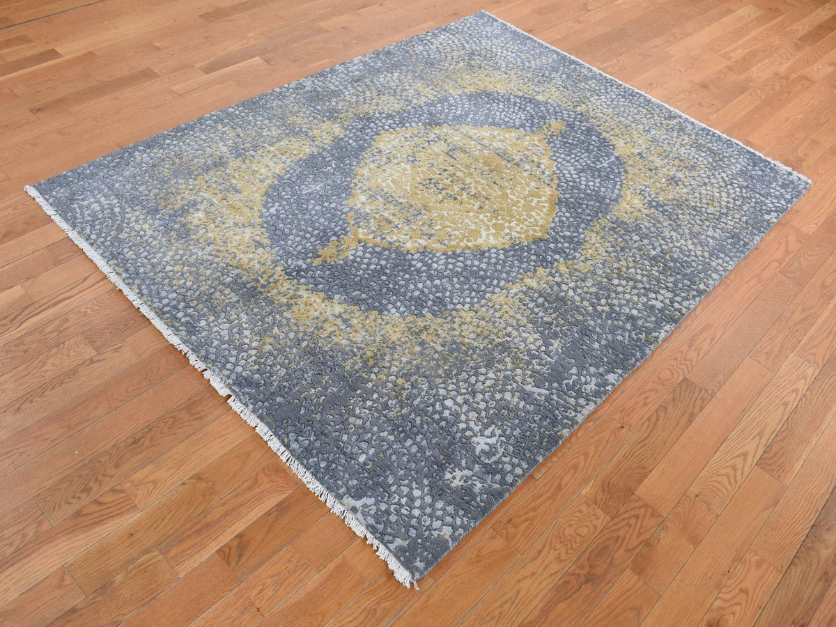 Transitional hand-knotted wool/pure silk rug in Gray, 5'2" x 7' — SKU O080962 (view 2)