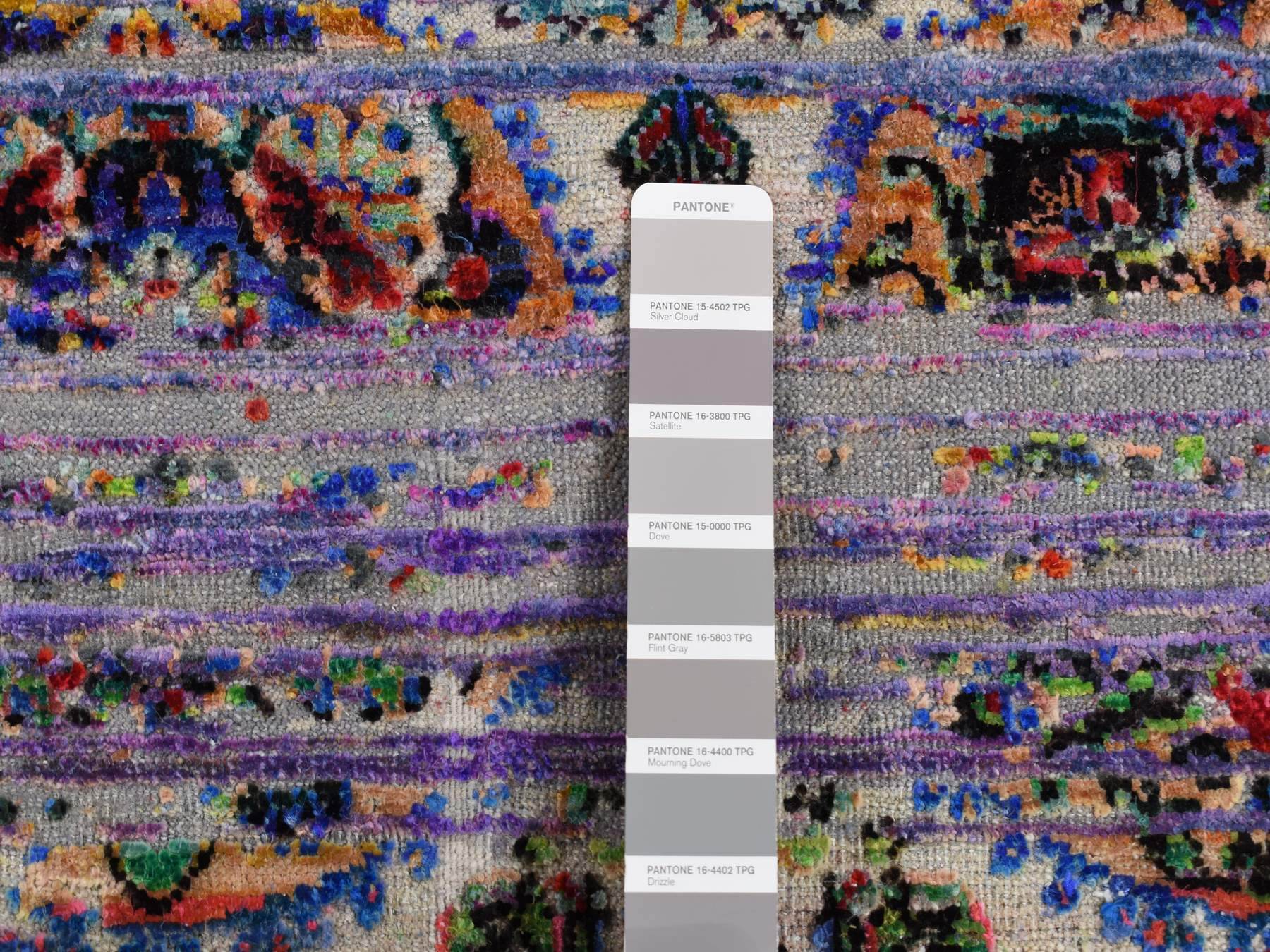 Modern / Contemporary hand-knotted wool/silk rug in Gray, 6' x 9'1" — SKU O080965 (view 6)