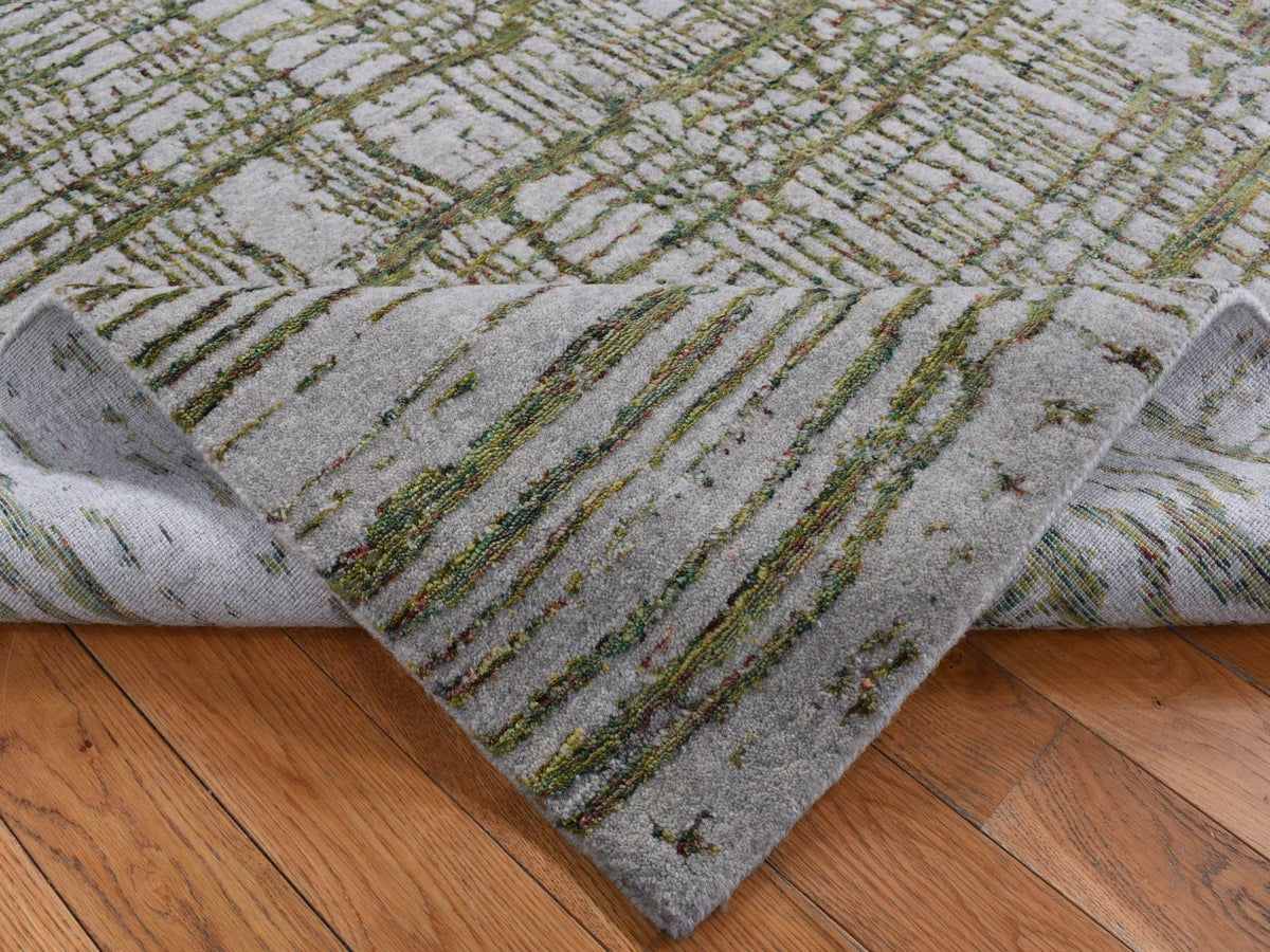 Modern / Contemporary hand-knotted wool/silk rug in Gray, 6' x 8'9" — SKU O080968 (view 5)