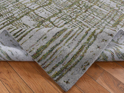 Modern / Contemporary hand-knotted wool/silk rug in Gray, 6' x 8'9" — SKU O080968 (view 5)