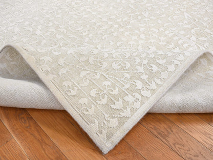 Ivory 6'1" x 9'4" Modern and Contemporary Hand knotted Wool/Silk Rug - Sku: O080971