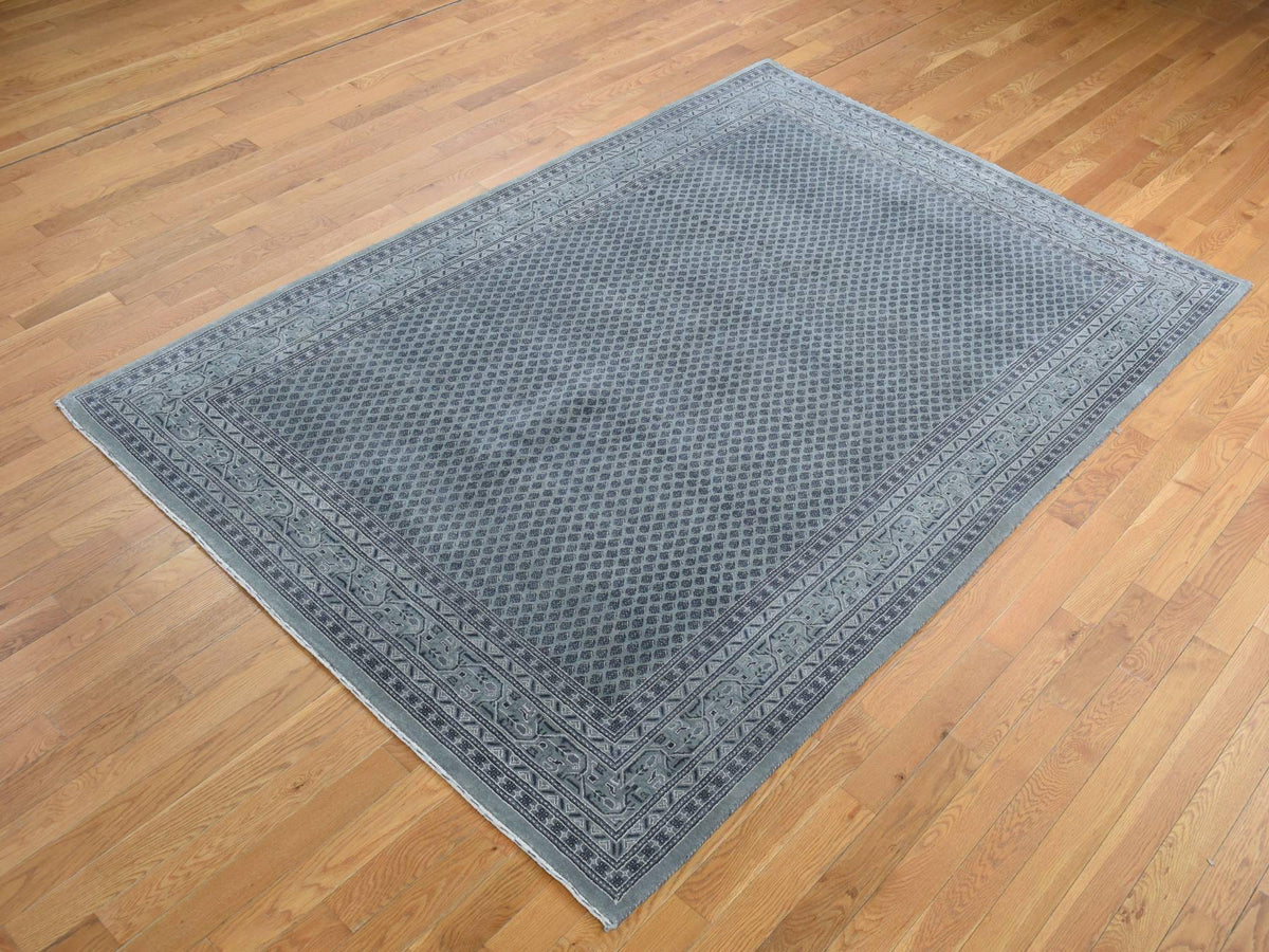 Sarouk Fine Oriental hand-knotted wool/silk rug in Gray, 6' x 9' — SKU O080974 (view 3)