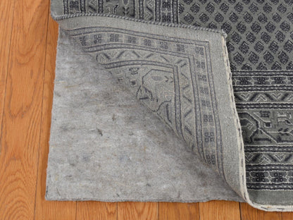 Sarouk Fine Oriental hand-knotted wool/silk rug in Gray, 6' x 9' — SKU O080974 (view 4)