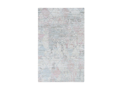 Modern / Contemporary hand-knotted wool/silk rug in Ivory, 5'9" x 9'3" — SKU O080986