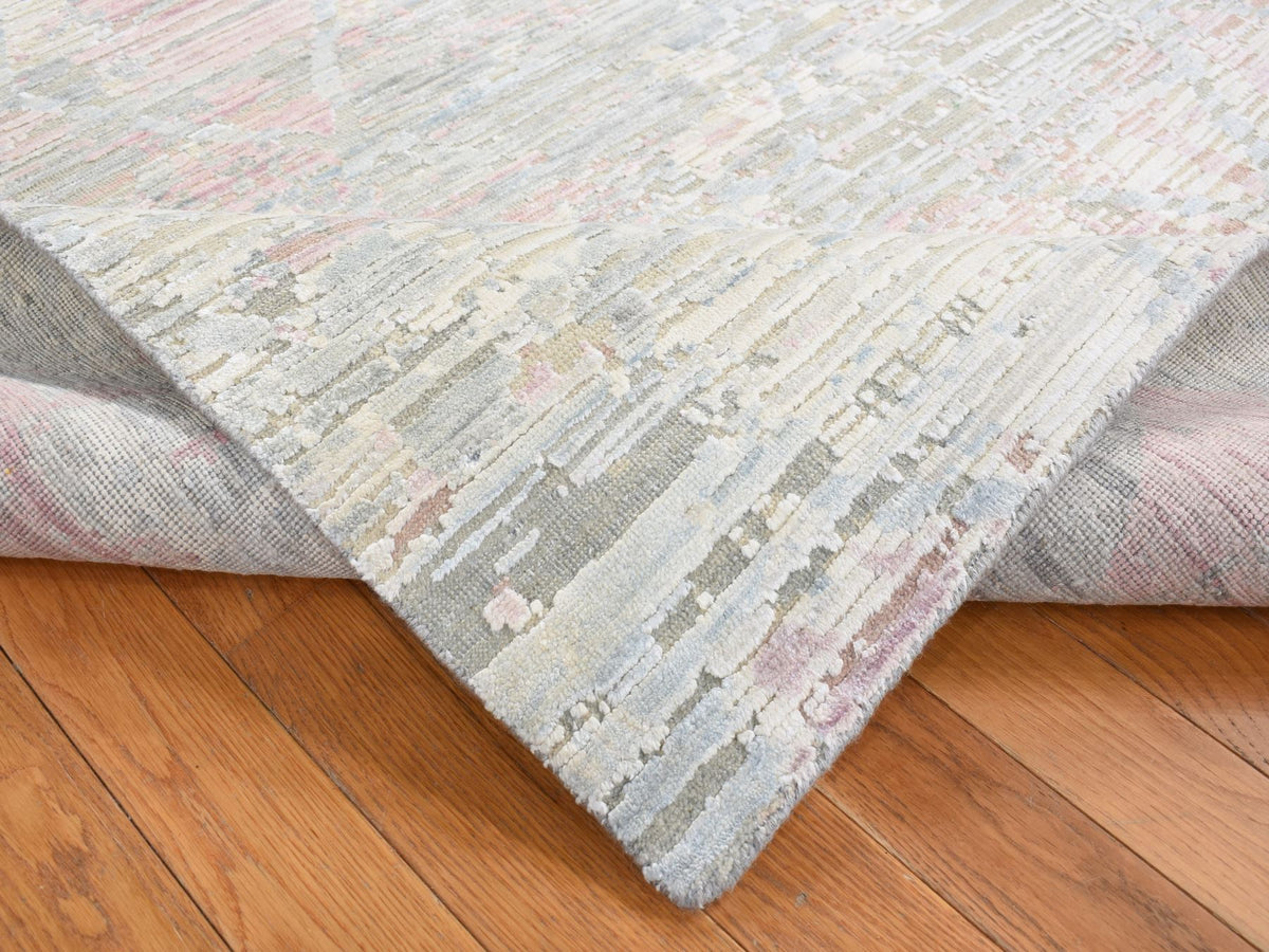 Modern / Contemporary hand-knotted wool/silk rug in Ivory, 5'9" x 9'3" — SKU O080986 (view 5)
