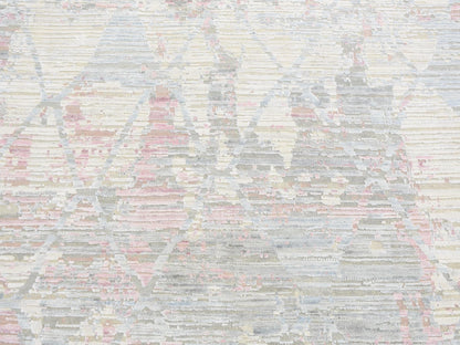 Modern / Contemporary hand-knotted wool/silk rug in Ivory, 5'9" x 9'3" — SKU O080986 (view 8)