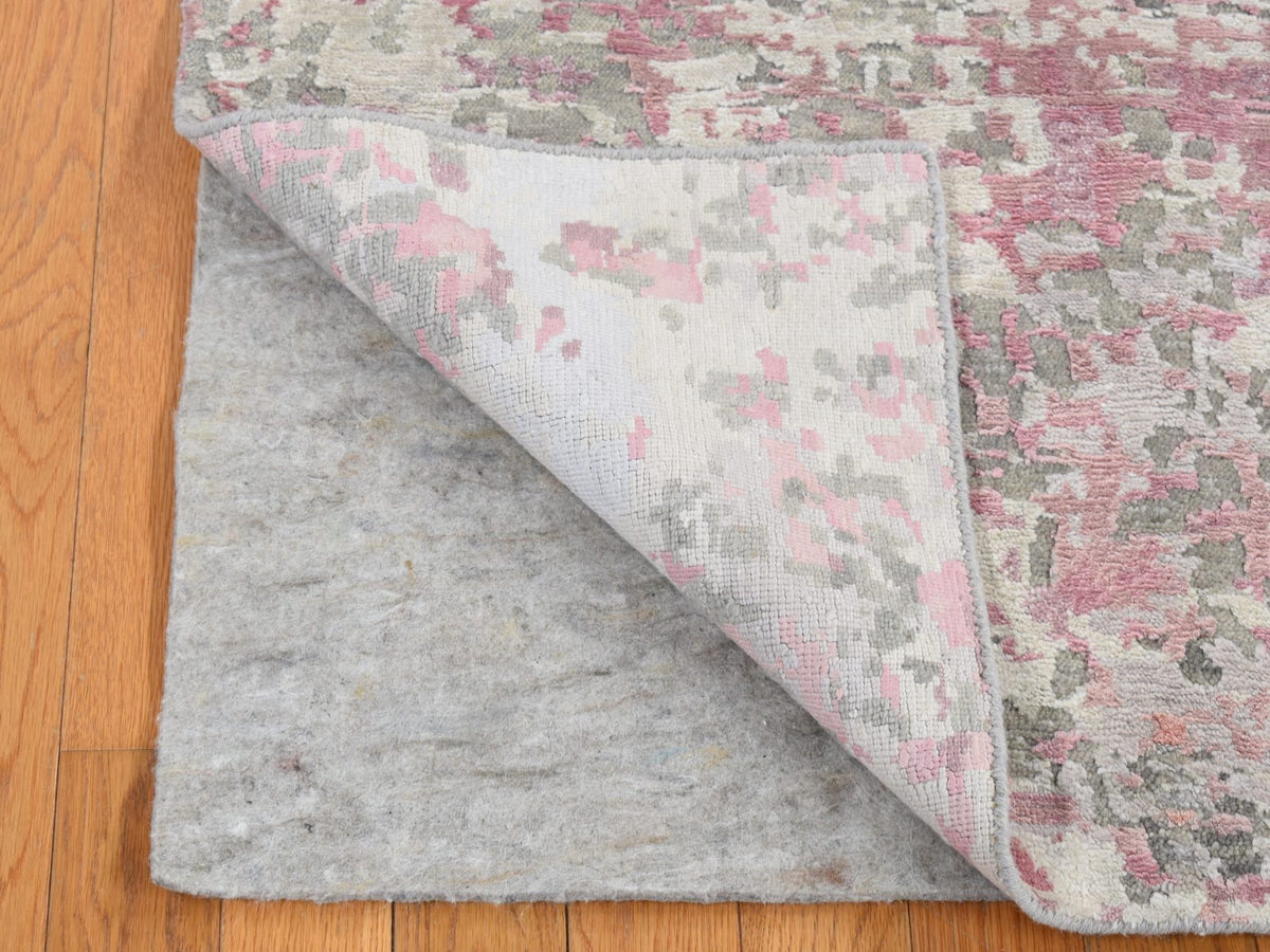 Modern / Contemporary hand-knotted wool/silk rug in Pink, 5'10" x 8'9" — SKU O080989 (view 4)