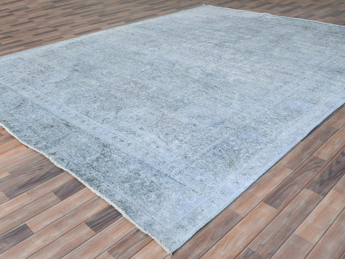 Tabriz Vintage hand-knotted worn wool rug in Blue, 9'10" x 12'2" — SKU O081099 (view 3)