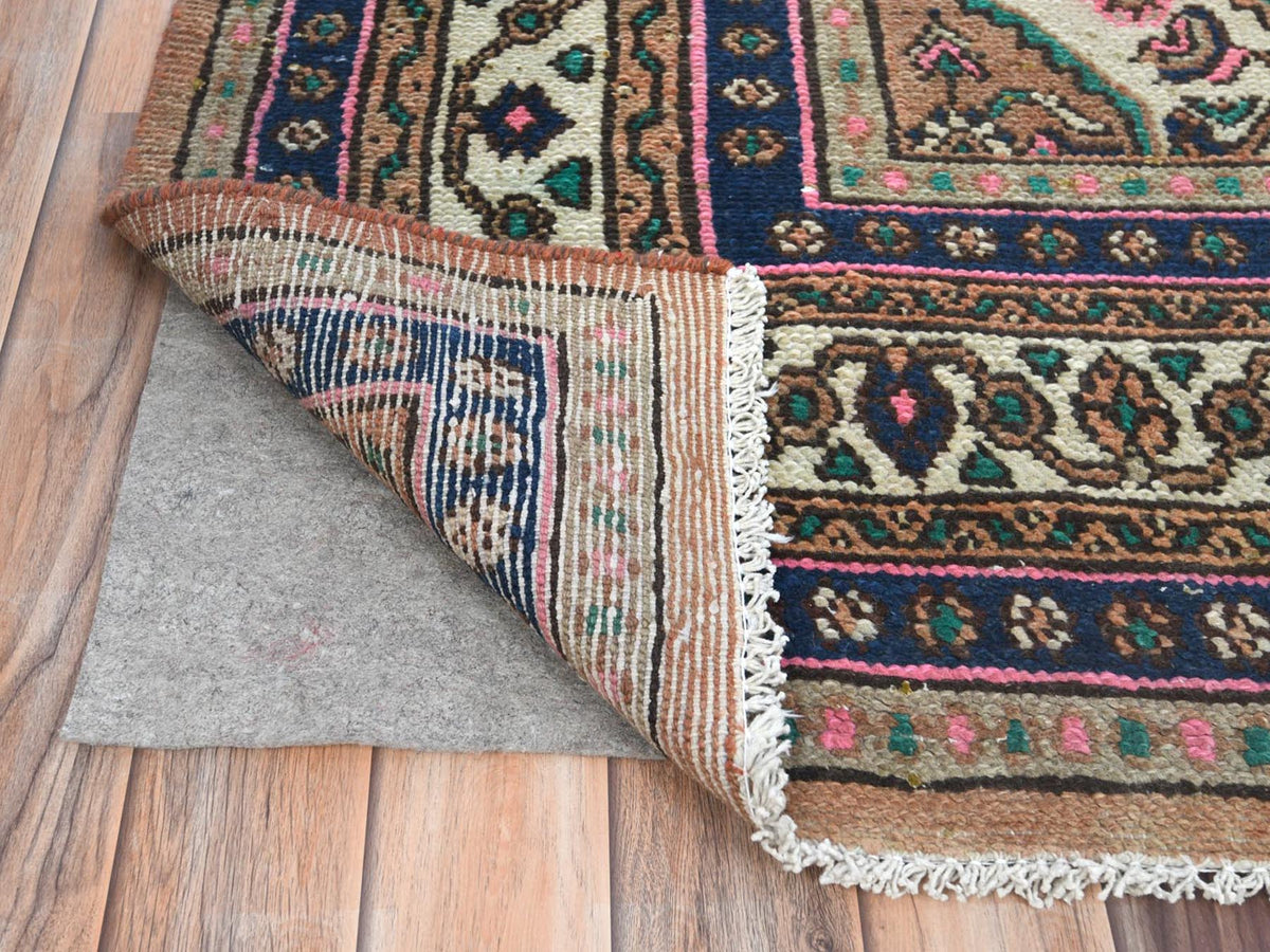Hamadan Vintage hand-knotted worn wool rug in Orange & Ivory, 6'8" x 10'3" — SKU O081195 (view 5)