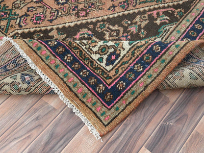 Hamadan Vintage hand-knotted worn wool rug in Orange & Ivory, 6'8" x 10'3" — SKU O081195 (view 7)