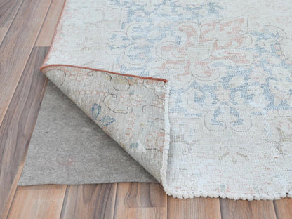 Kerman Vintage hand-knotted worn wool rug in Pink & Navy Blue, 9'4" x 13'1" — SKU O081251 (view 4)