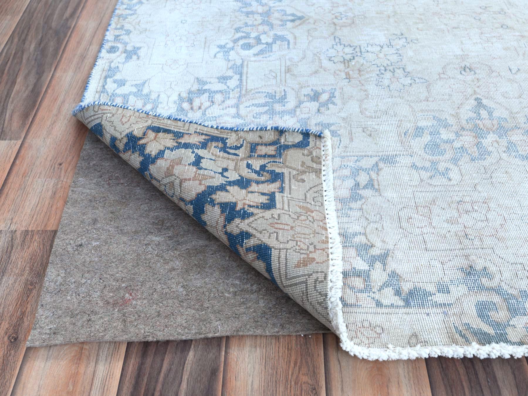 Kerman Vintage hand-knotted worn wool rug in Ivory & Faded Blue, 9' x 12' — SKU O081254 (view 4)