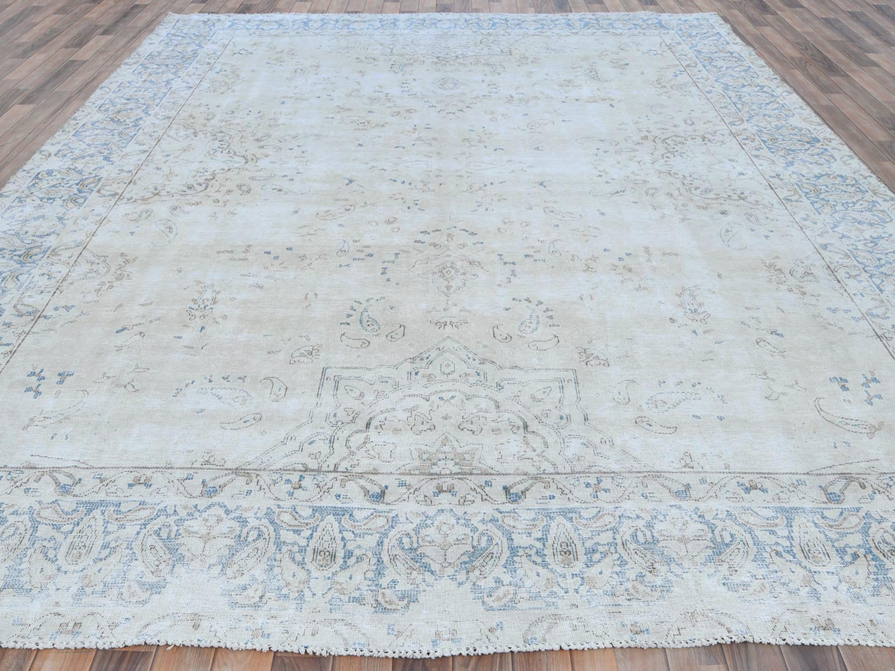 Kerman Vintage hand-knotted worn wool rug in Ivory & Denim Blue, 9'6" x 12'6" — SKU O081259 (view 2)