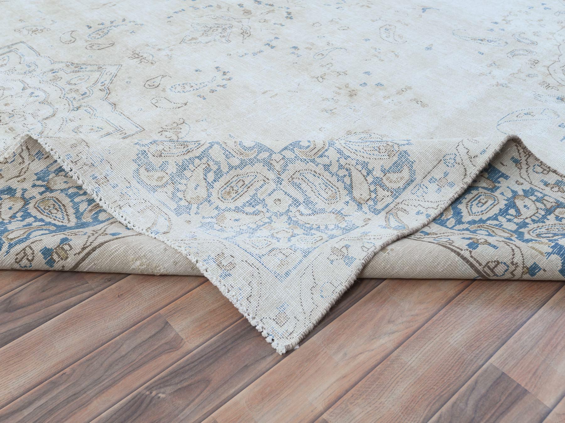 Kerman Vintage hand-knotted worn wool rug in Ivory & Denim Blue, 9'6" x 12'6" — SKU O081259 (view 6)