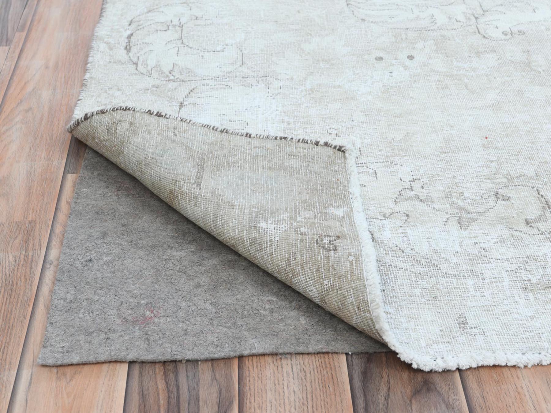 Kerman Vintage hand-knotted worn wool rug in Ivory, 9'8" x 12'5" — SKU O081261 (view 4)