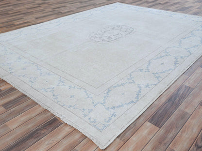 Beige 7'9" x 10'7" Vintage Hand knotted Wool Rug - Sku: O081268