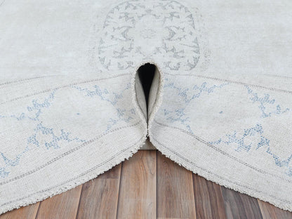 Beige 7'9" x 10'7" Vintage Hand knotted Wool Rug - Sku: O081268