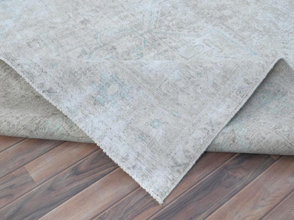 Beige 8'1" x 10'9" Vintage Hand knotted Wool Rug - Sku: O081285
