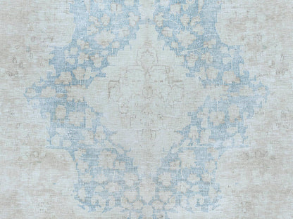 Kerman Vintage hand-knotted worn wool rug in Ivory & Navy Blue, 9'5" x 12'6" — SKU O081609 (view 8)