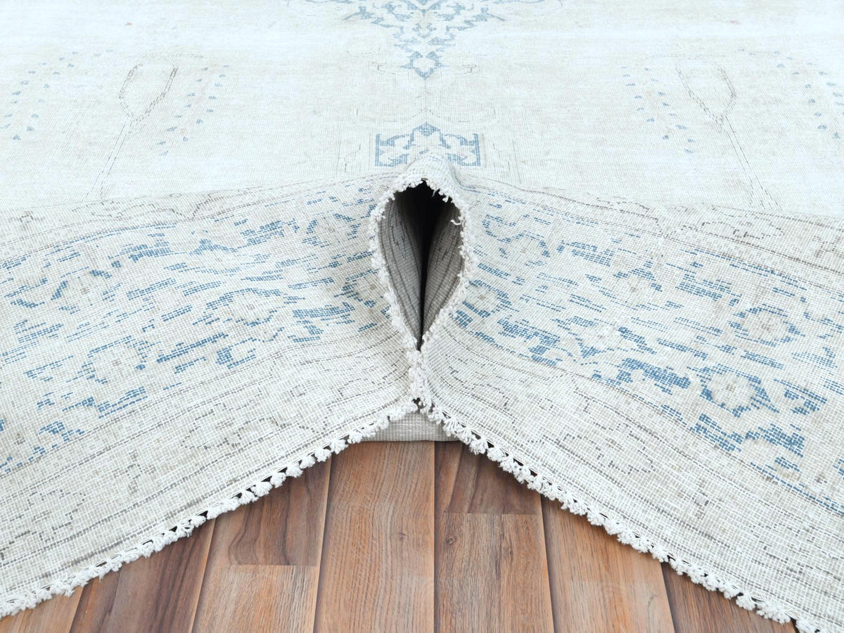 Kerman Vintage hand-knotted worn wool rug in Ivory & Denim Blue, 9'6" x 12'9" — SKU O081611 (view 5)