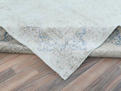 Kerman Vintage hand-knotted worn wool rug in Ivory, 8'1" x 10'9" — SKU O081613 (view 6)